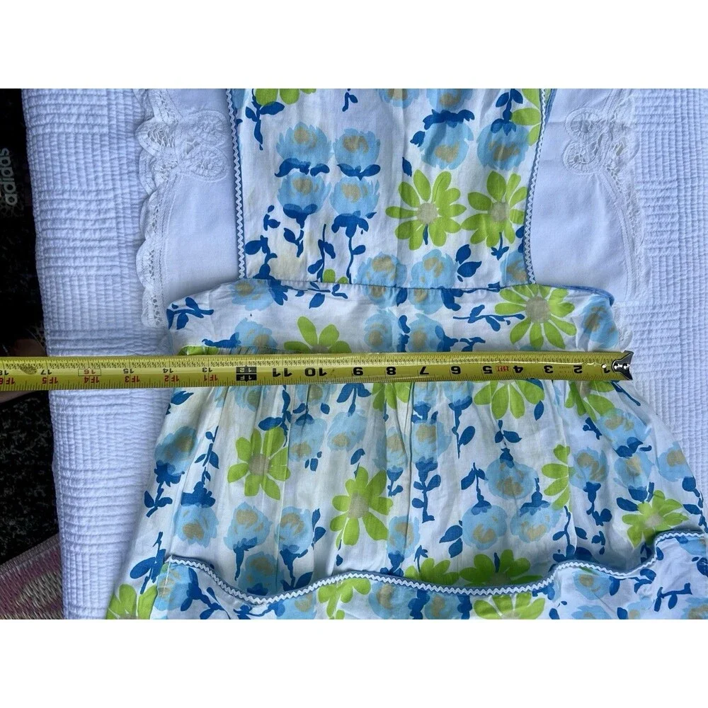 1960s Vintage Floral Cotton Apron Blue Green Daisy Bib Pocket Retro Kitchen